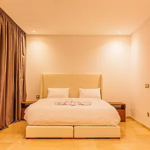 https://villa-la-majorelle-pool-jacuzzi.marrakeshhotelsmorocco.com